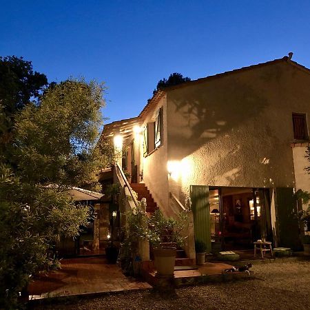 Bed and Breakfast Longo Mai Sillans-la-Cascade Exterior foto