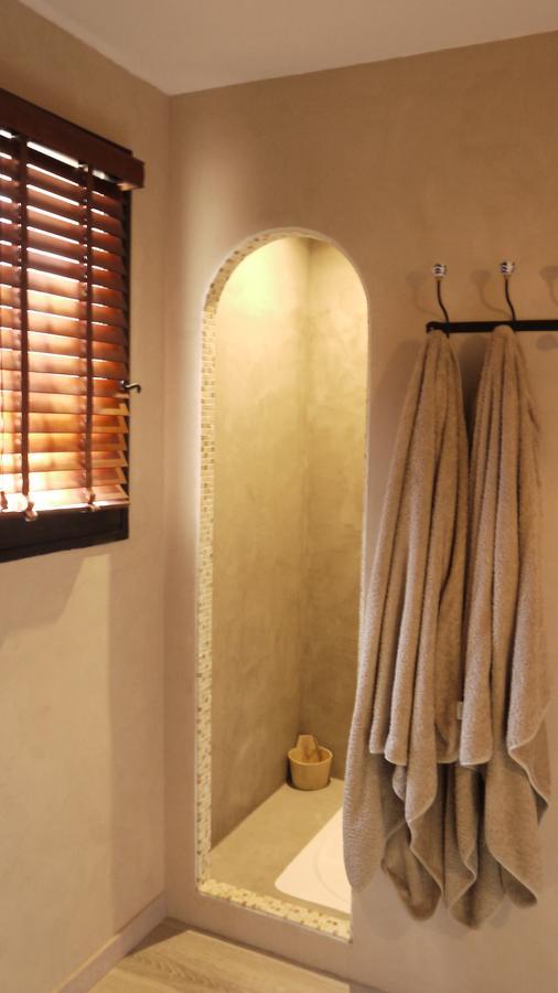 Bed and Breakfast Longo Mai Sillans-la-Cascade Exterior foto