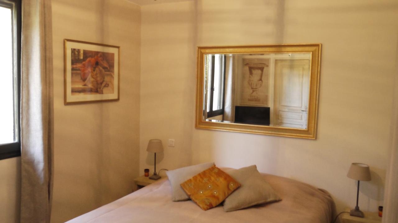 Bed and Breakfast Longo Mai Sillans-la-Cascade Exterior foto