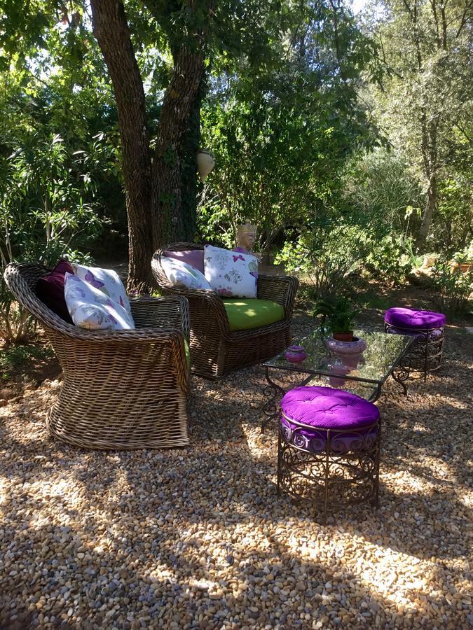 Bed and Breakfast Longo Mai Sillans-la-Cascade Exterior foto