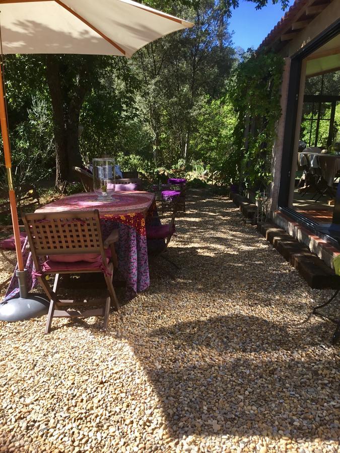 Bed and Breakfast Longo Mai Sillans-la-Cascade Exterior foto