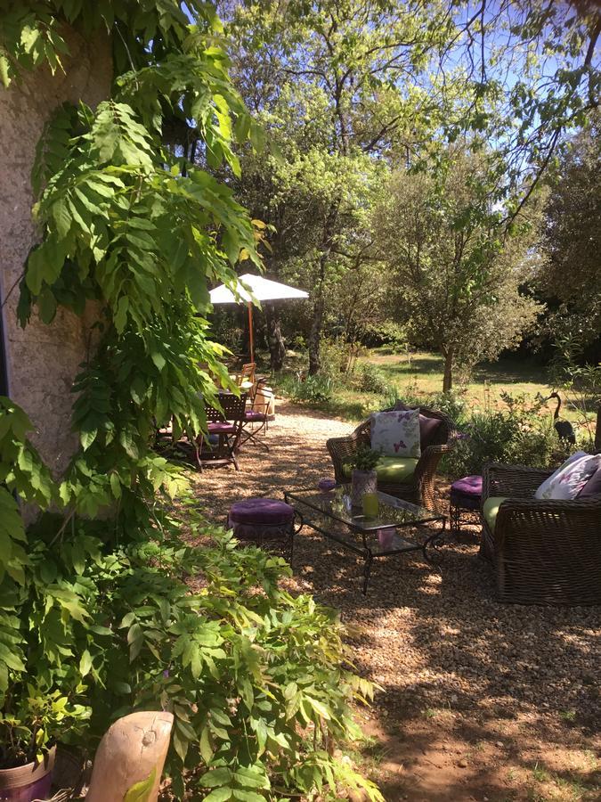 Bed and Breakfast Longo Mai Sillans-la-Cascade Exterior foto